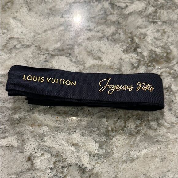 🎀 Louis Vuitton 2024 Holiday Ribbon - 40 Inches - Picture 1 of 1